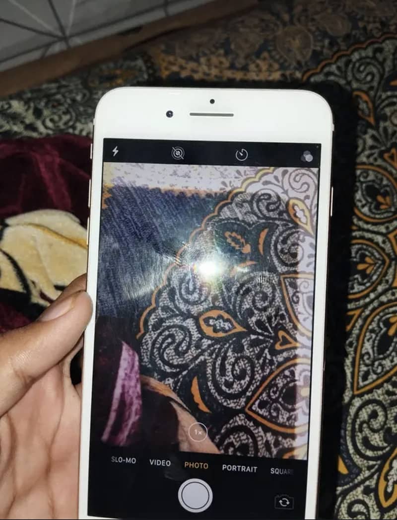 Apple iPhone 8 Plus 2