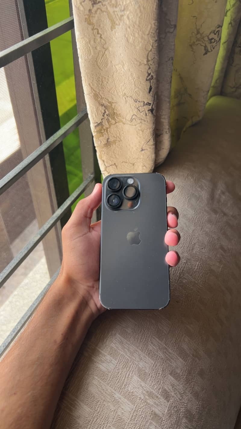 iPhone 14 Pro 0