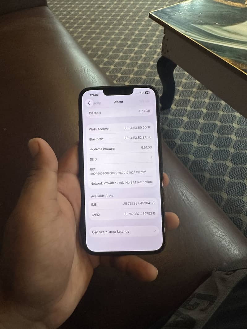 Apple iPhone 13 6