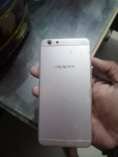 OPPO F1s