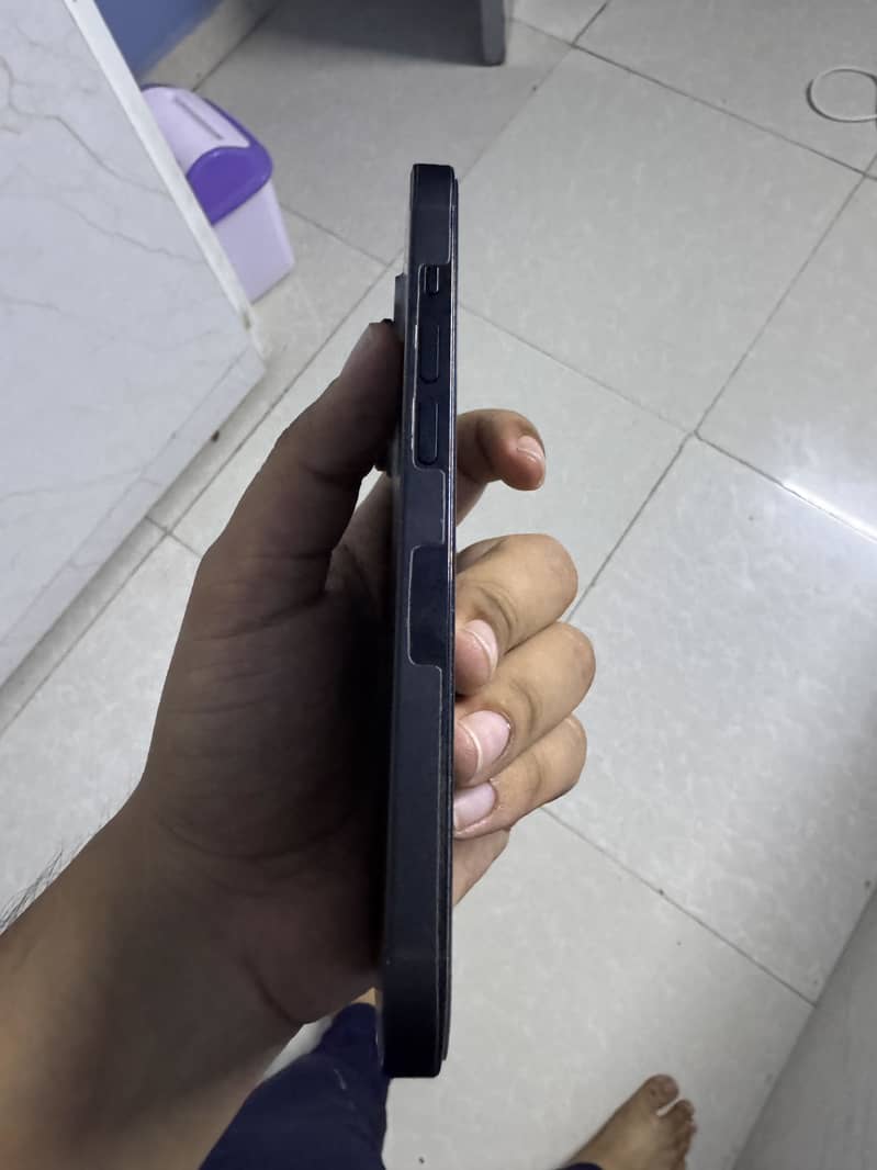 Apple iPhone 14 Pro 2