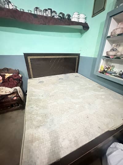 King size bed Han sath molty form beha new