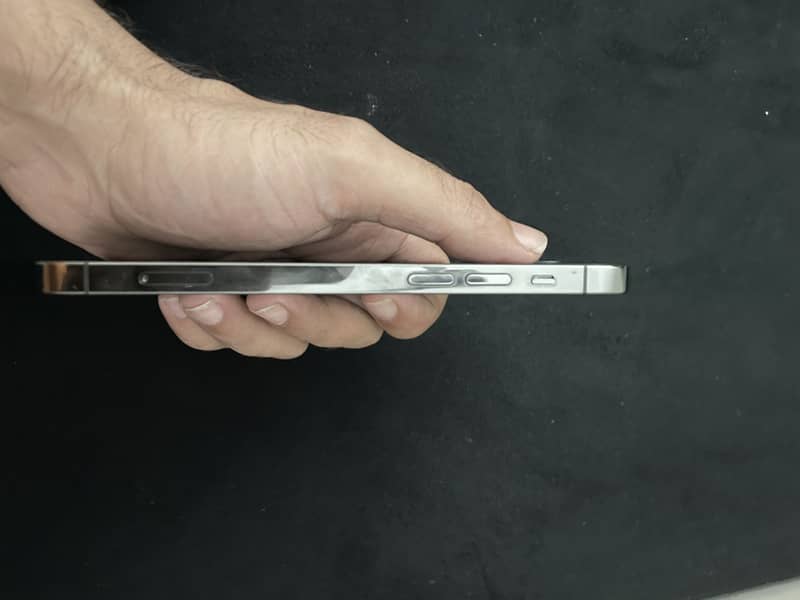 Apple iPhone 12 Pro 1
