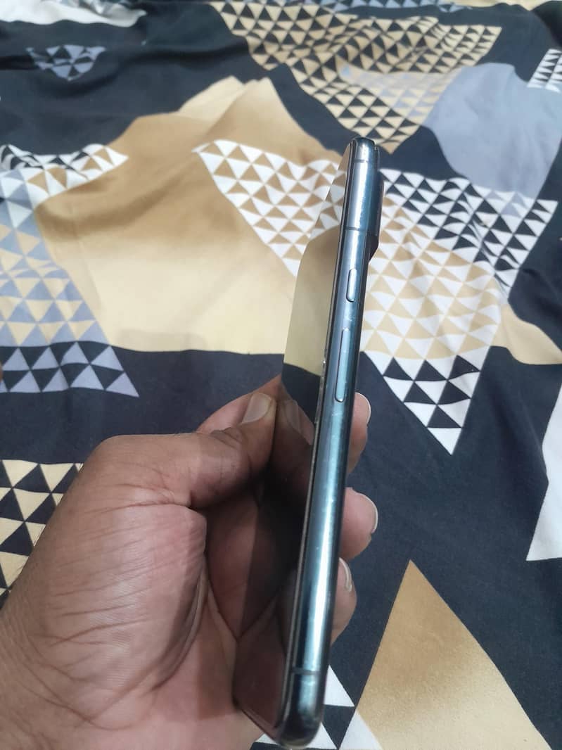 Google Pixel 8 Pro 4