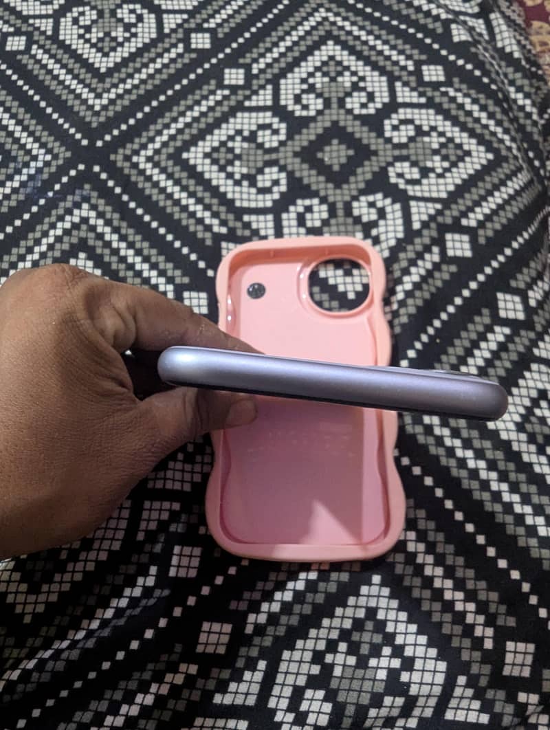 Apple iPhone 11 2