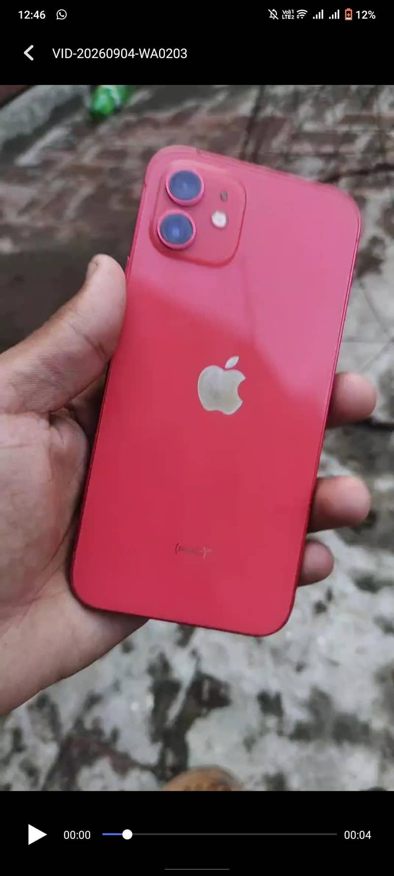 Apple iPhone 12 4