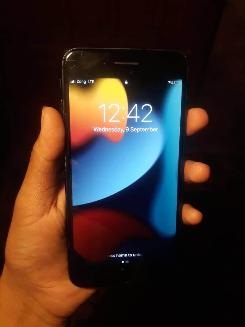 Apple iPhone 7 Plus 2