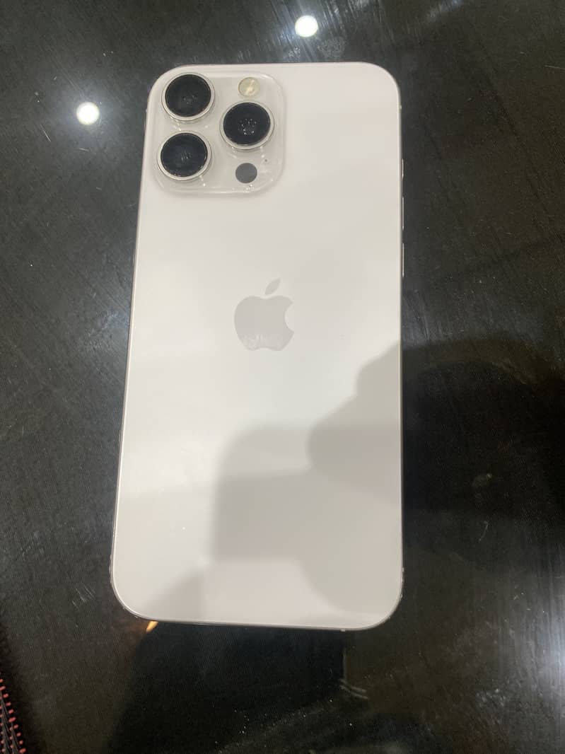 Apple iPhone 16 Pro Max 7