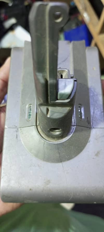 dyson battery