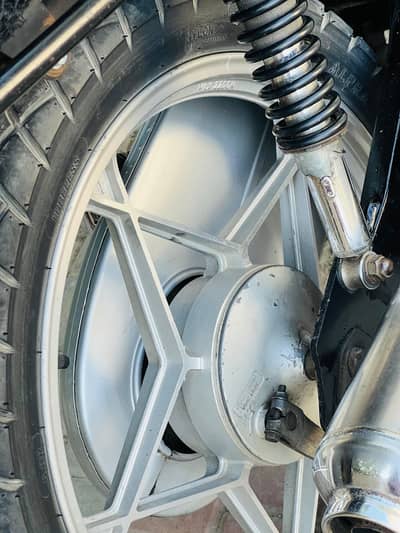 Suzuki 150se 2018 model 03331546-747