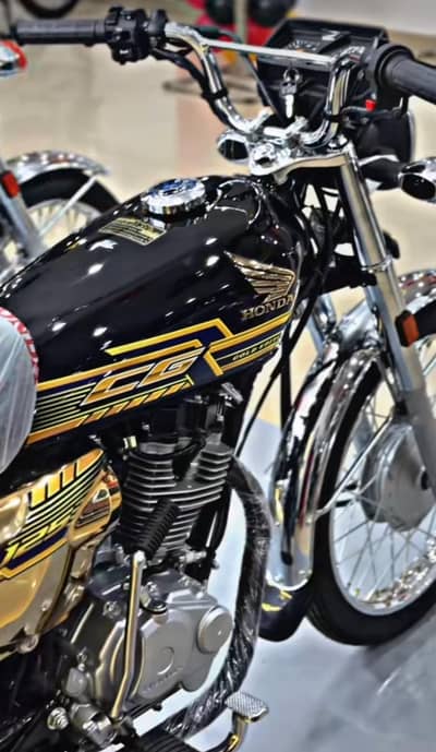 Honda 125 gold