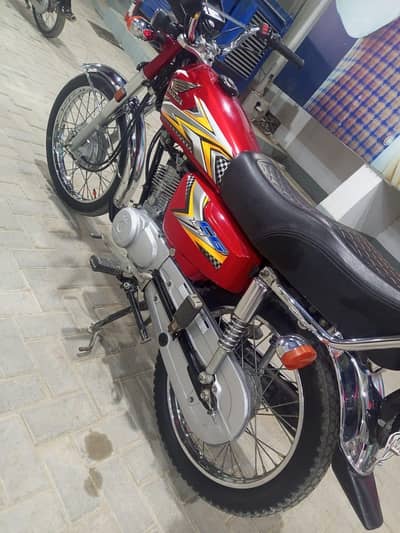HONDA CG-125 MODEL 2025 KARACHI NUMBER