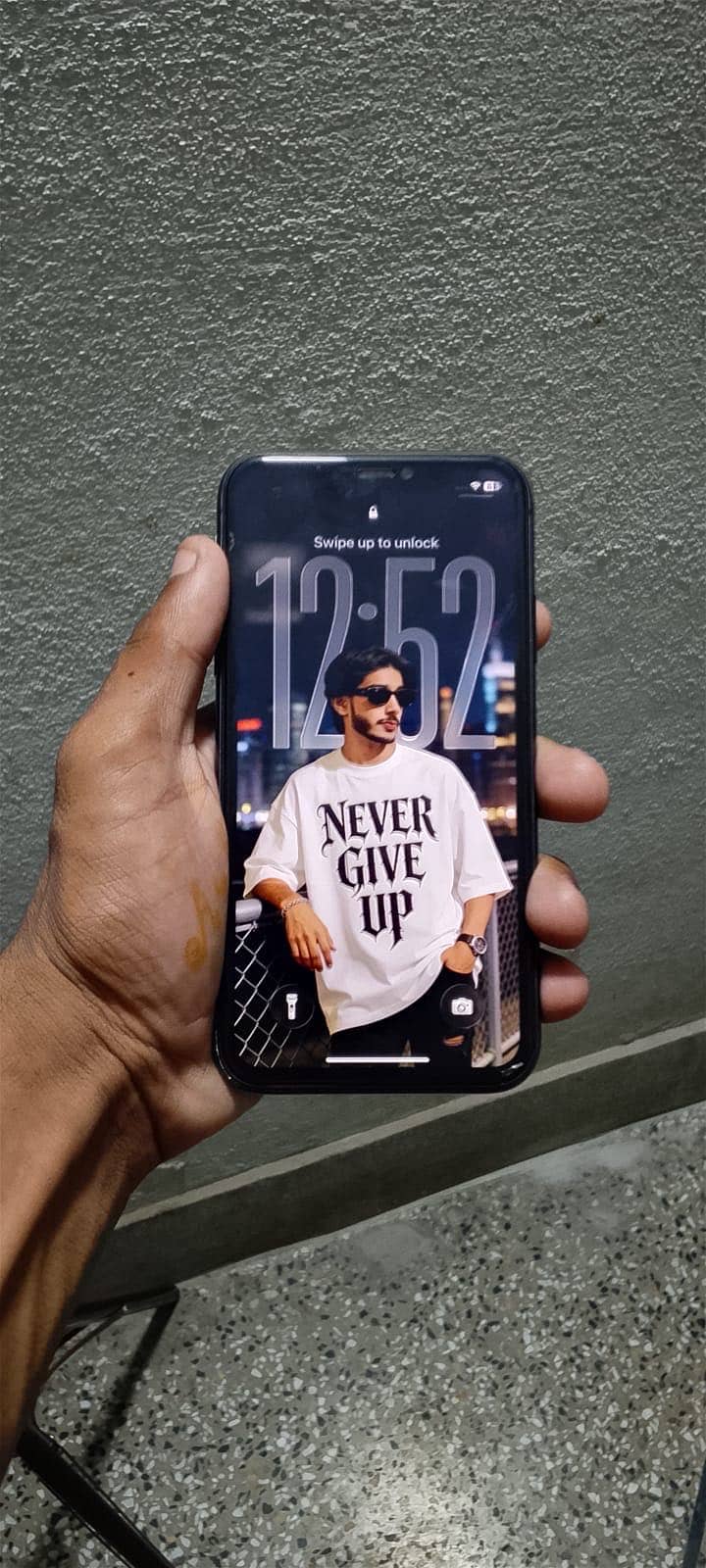 Apple iPhone 11 4