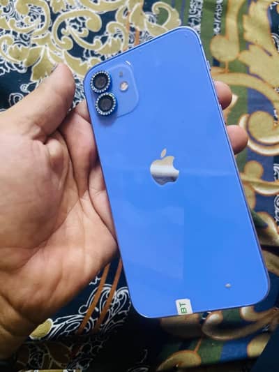 Apple iPhone 12