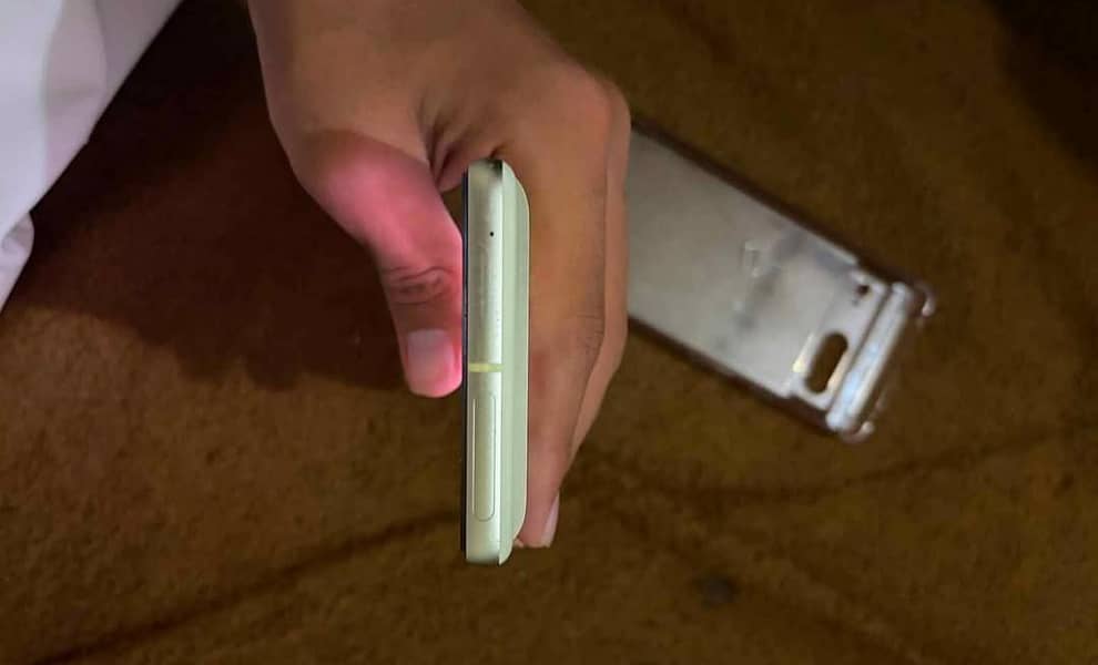 Google Pixel 7 3