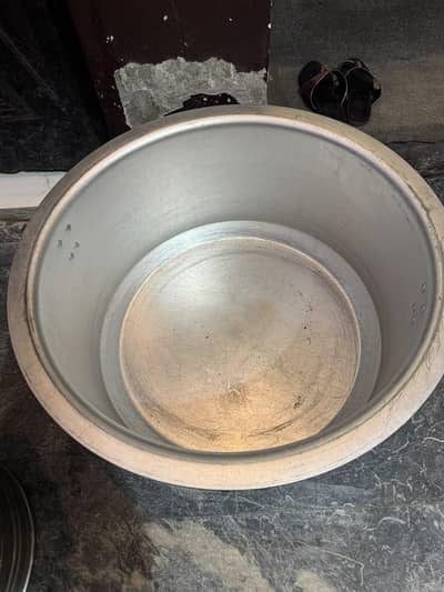 silver steel bartan