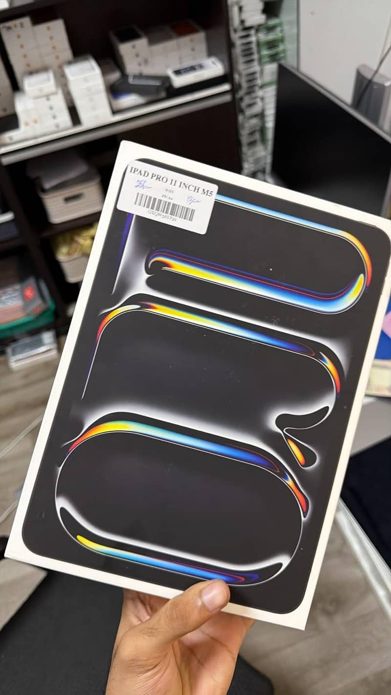 ipad pro m5 box open condition 0