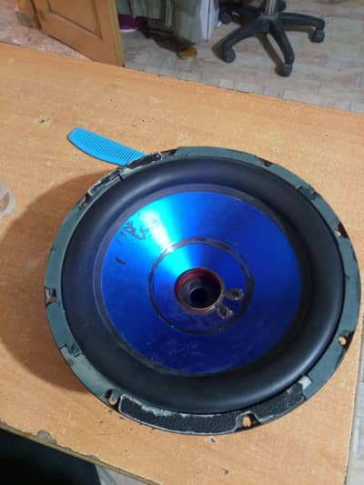 12 inch ka woofer hai acchi base hai