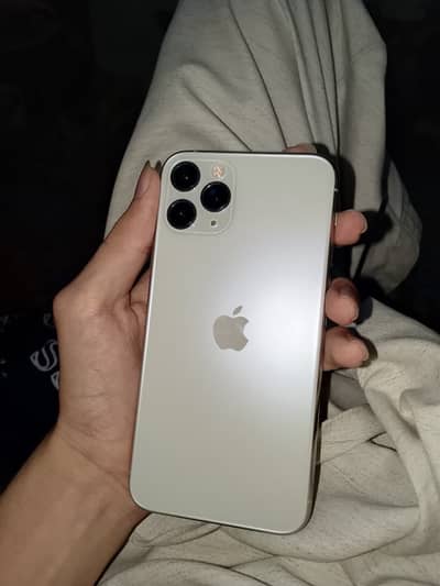 Apple iPhone 11 Pro (PTA) (256gb) (72 Battery health)
