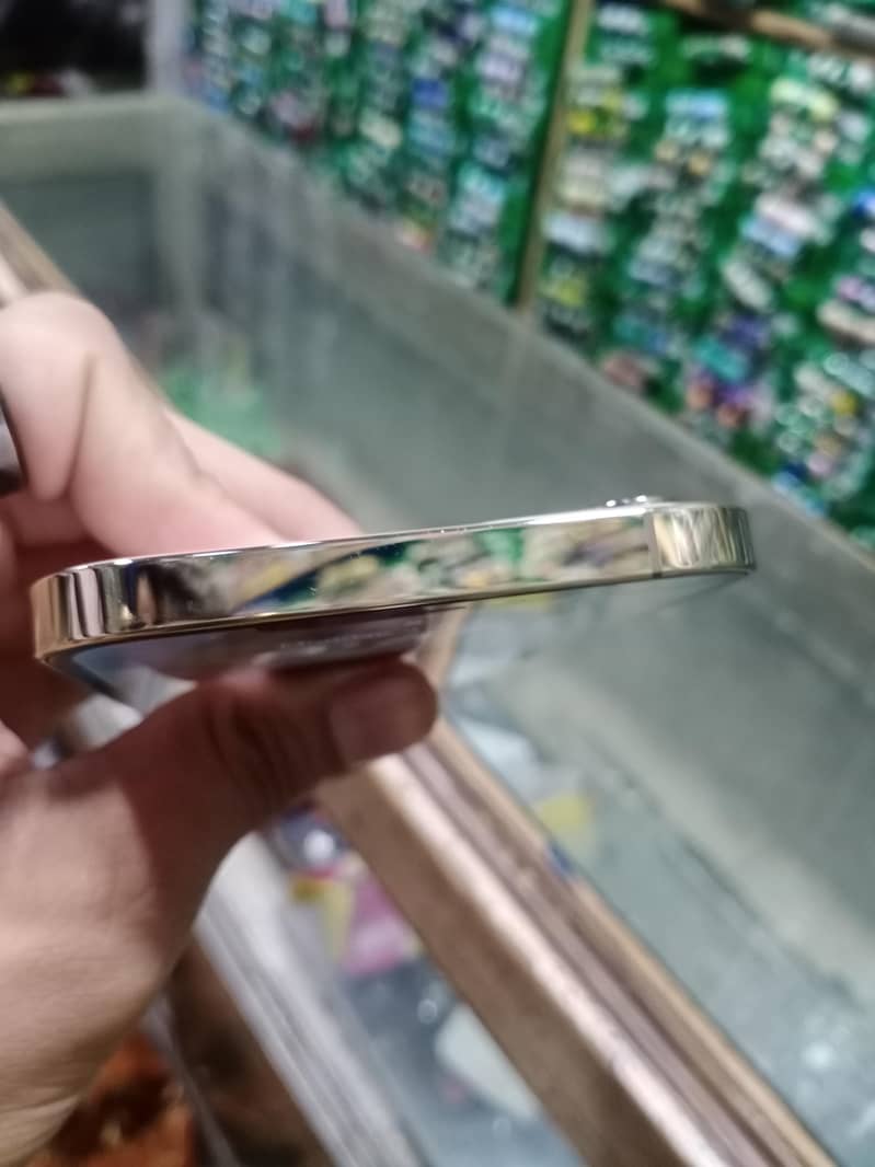 Apple iPhone 12 Pro Max 2