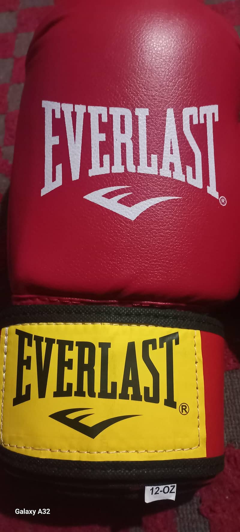 boxing gloves 0