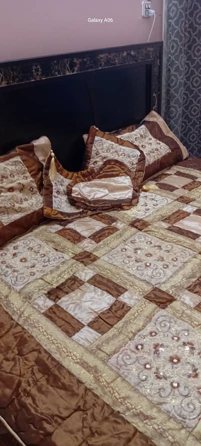 bedsheet set for sale urgently