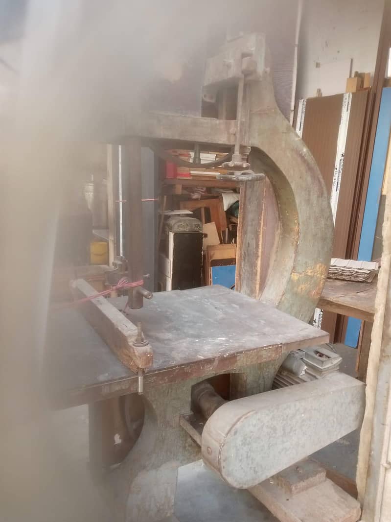 Ara Machine 1