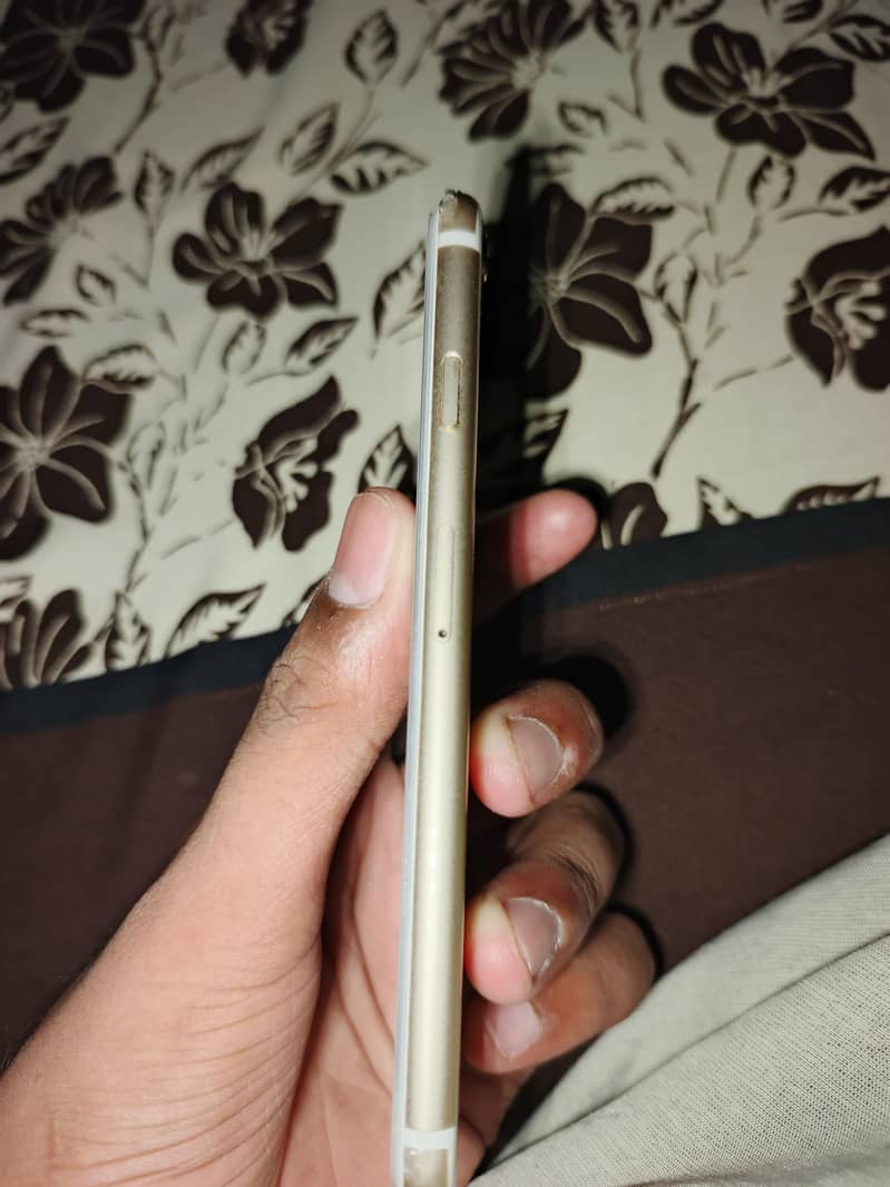 Apple iPhone 6S 2