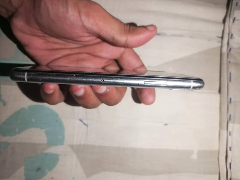 Apple iPhone X 2