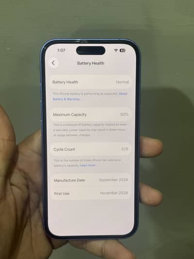 Apple iPhone 16