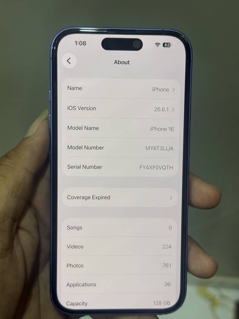 Apple iPhone 16 2