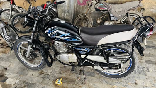 Suzuki GS 150 SE 2017
