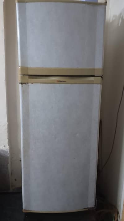 Dawlance fridge for sale