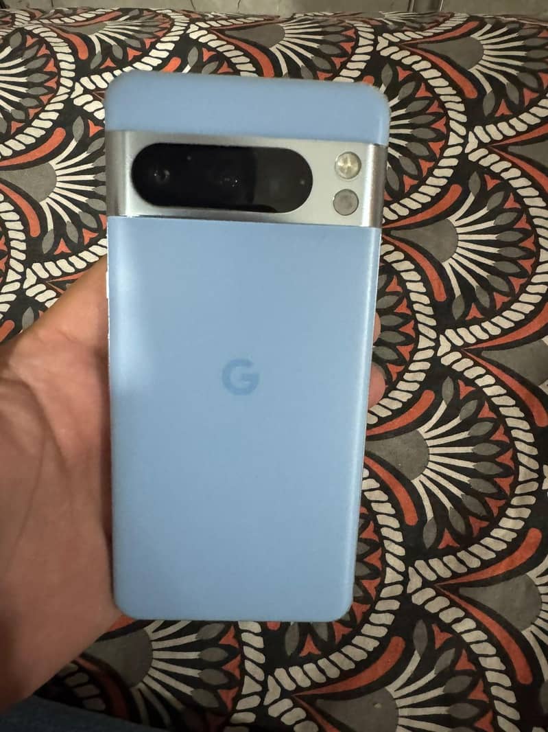 Google Pixel 8 Pro 4