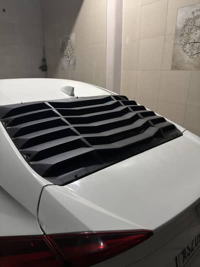 Honda Civic X Back Screen Louver
