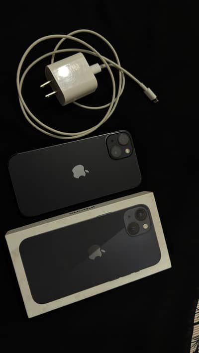 Apple iPhone 13
