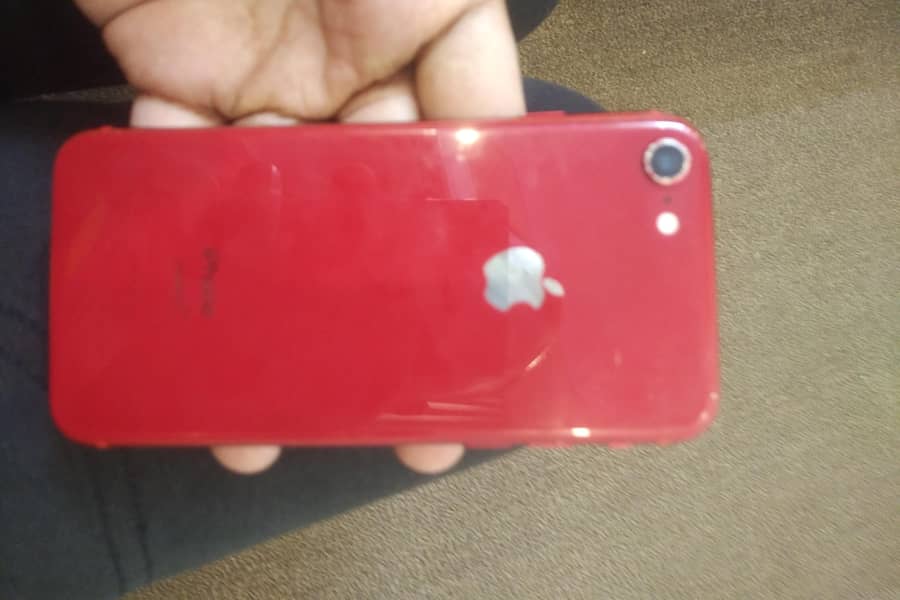 Apple iPhone 8 4