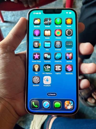 Apple iPhone 13
