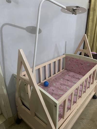 Baby cot 9/10 condition