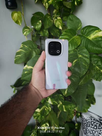 Vivo iQOO 13