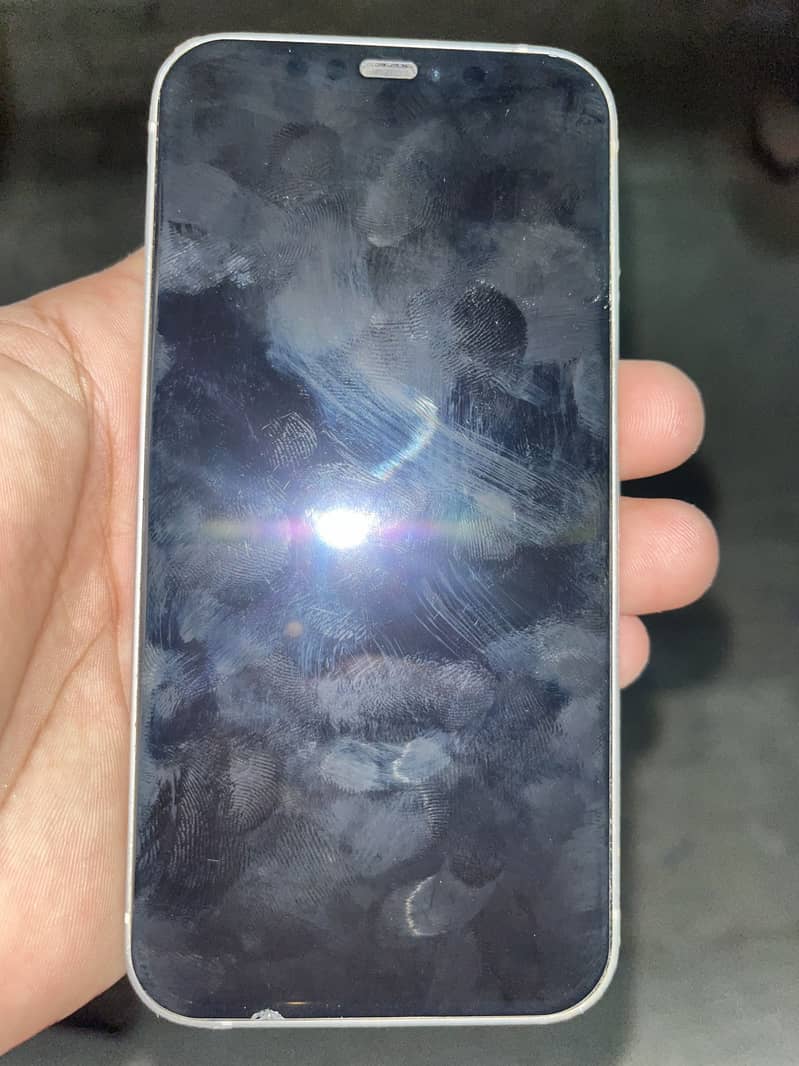 Apple iPhone 12 3
