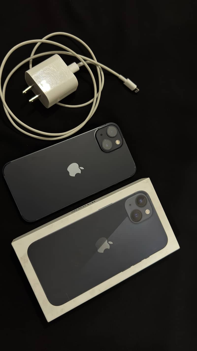 Apple iPhone 13 0
