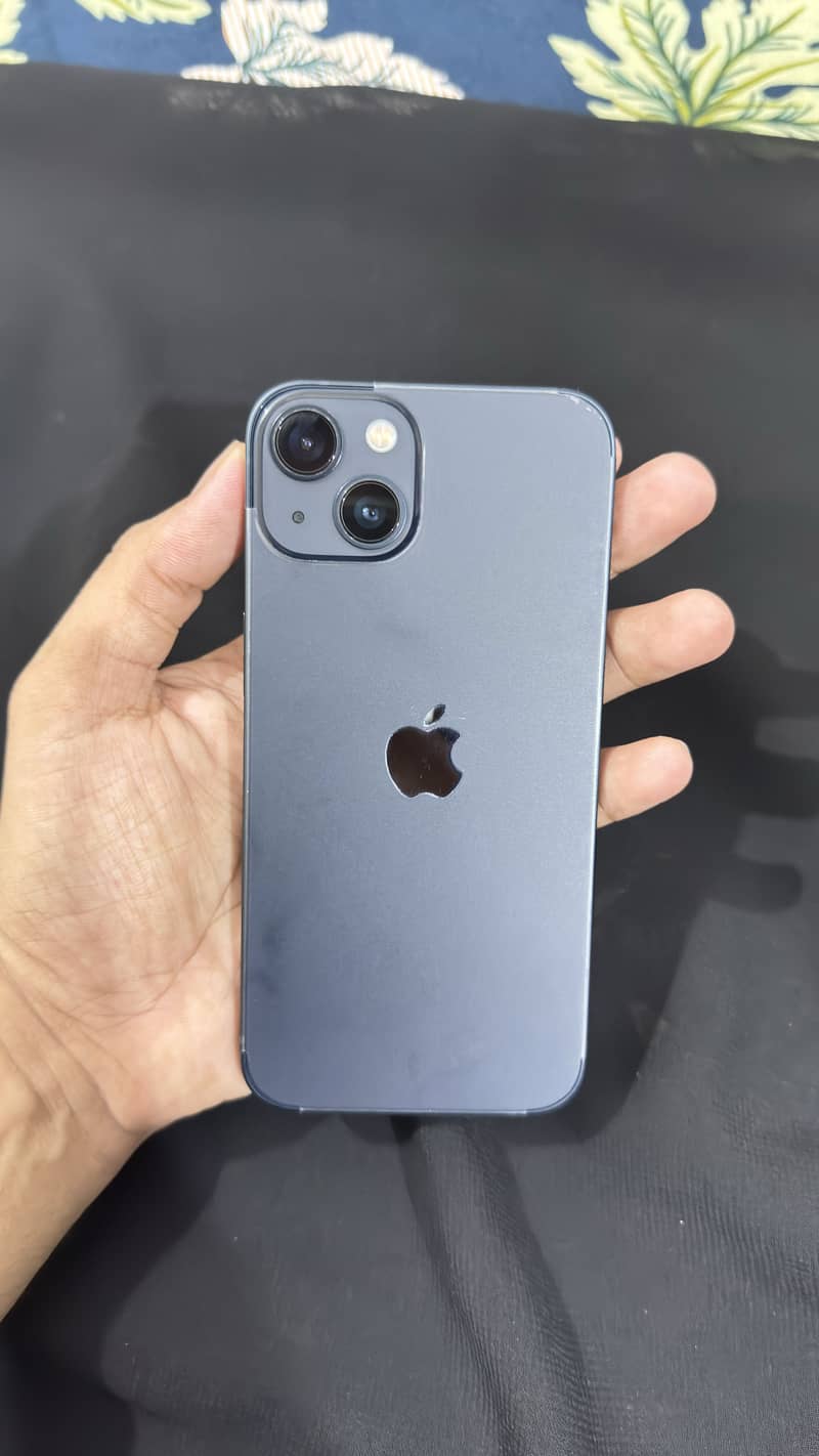 Apple iPhone 13 1