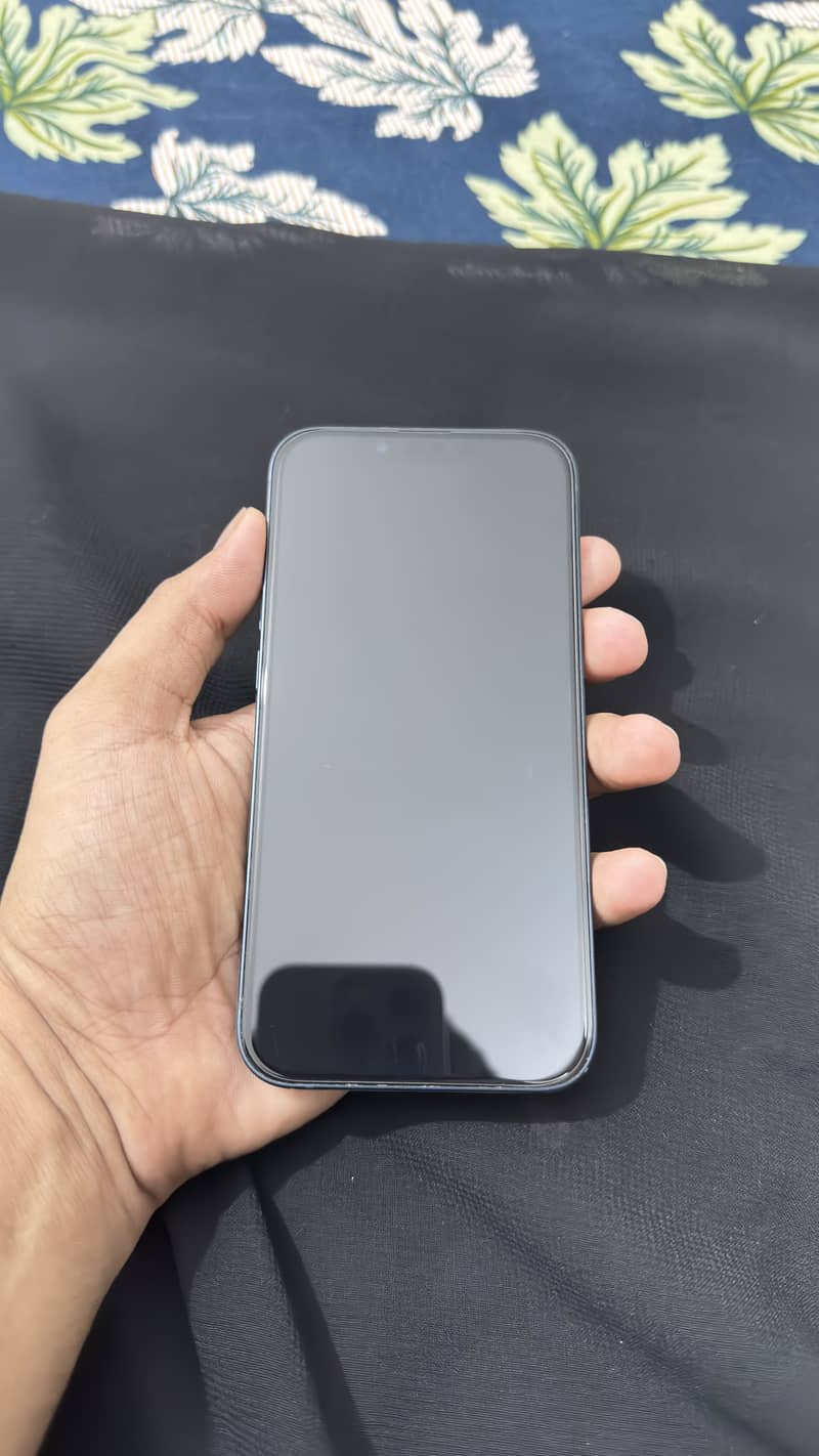 Apple iPhone 13 6