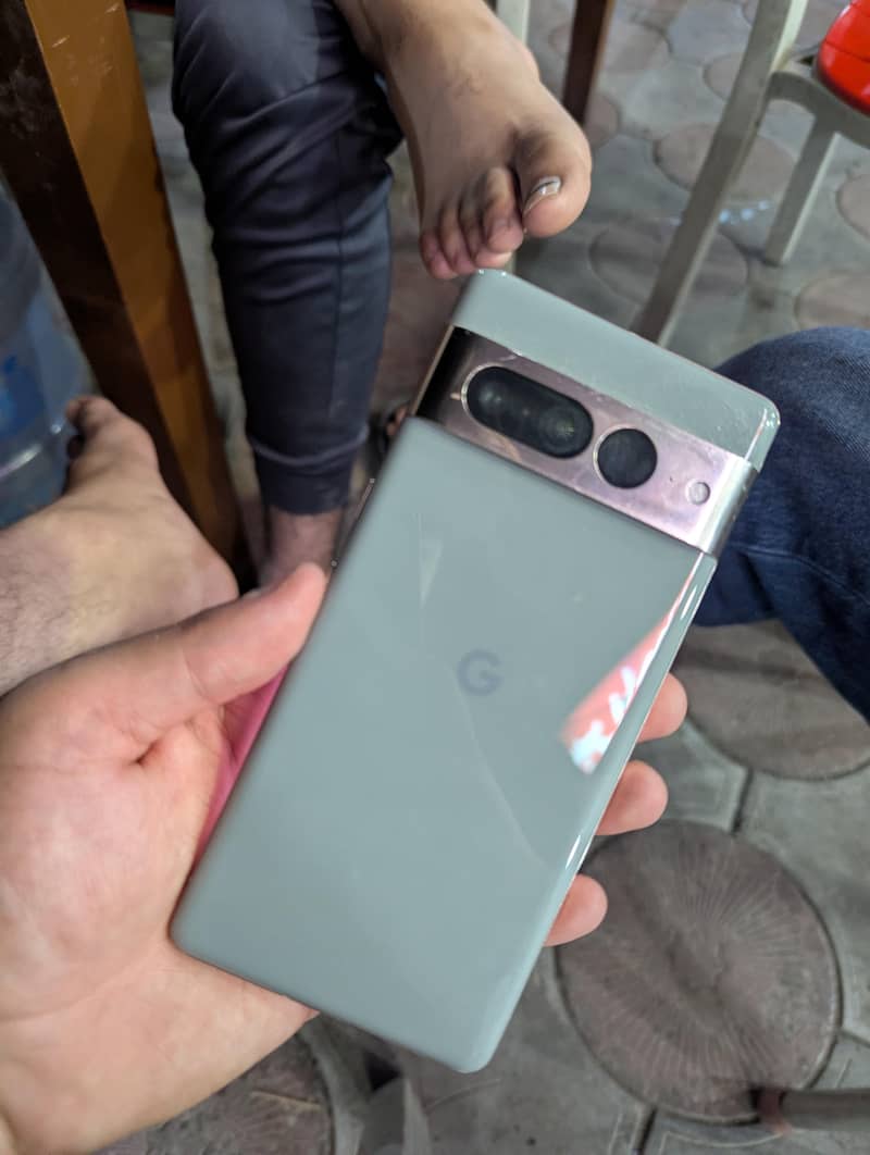 Google Pixel 7 Pro 2
