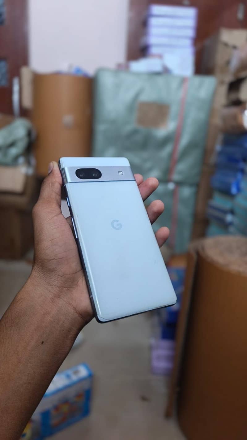 Google Pixel 7a 4