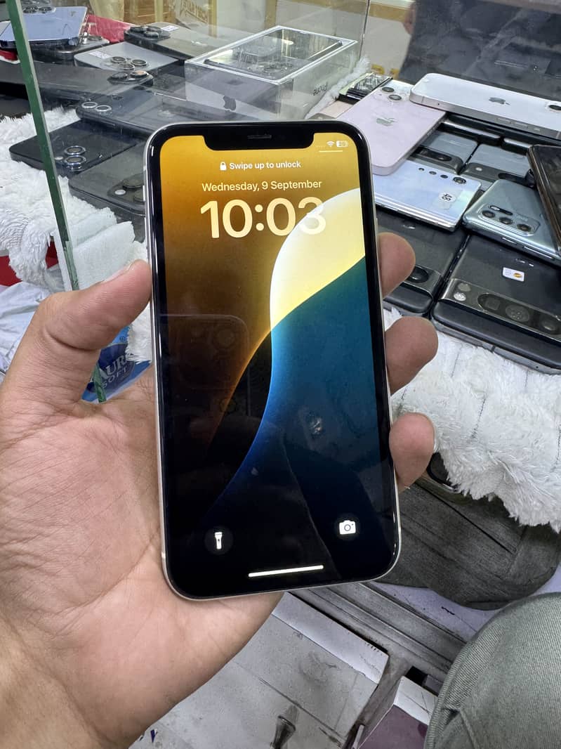 Apple iPhone 11 5