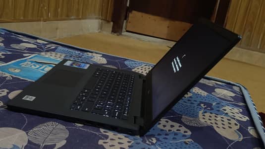 Latitude 3410 i5 10 generation 8 GB RAM 256 SSD