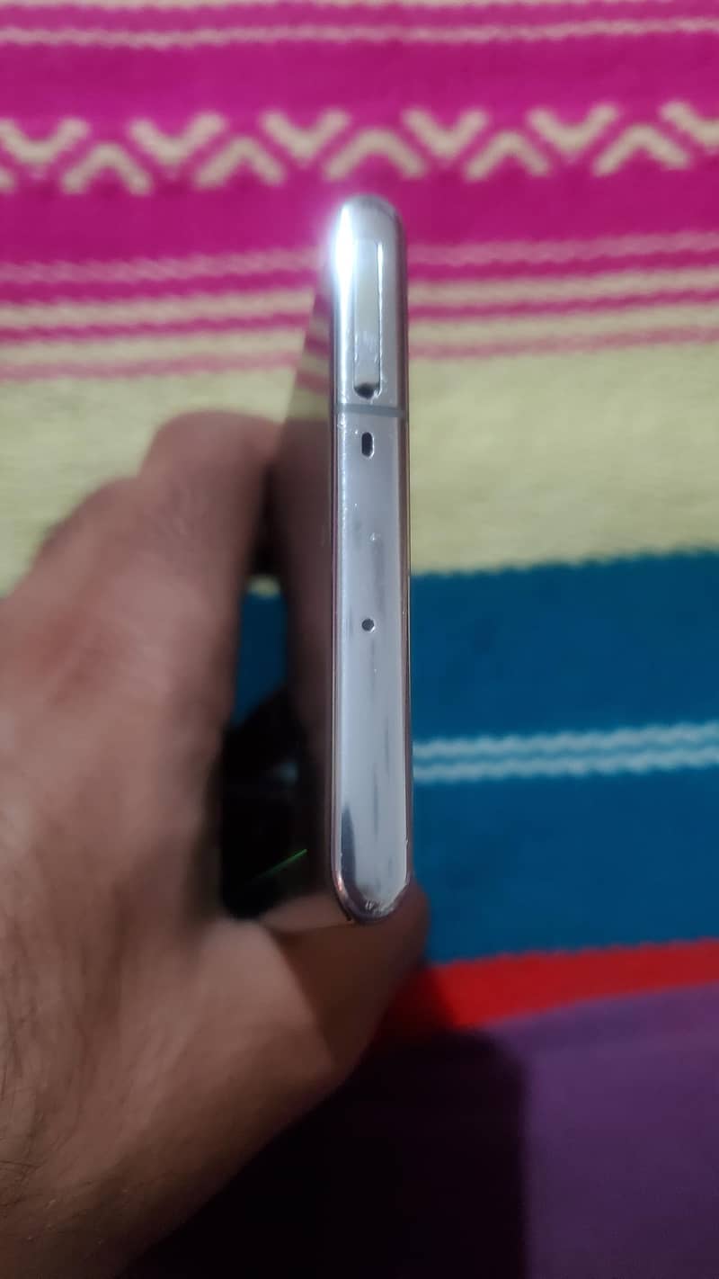 Samsung Mobile Note 10 Plus 4