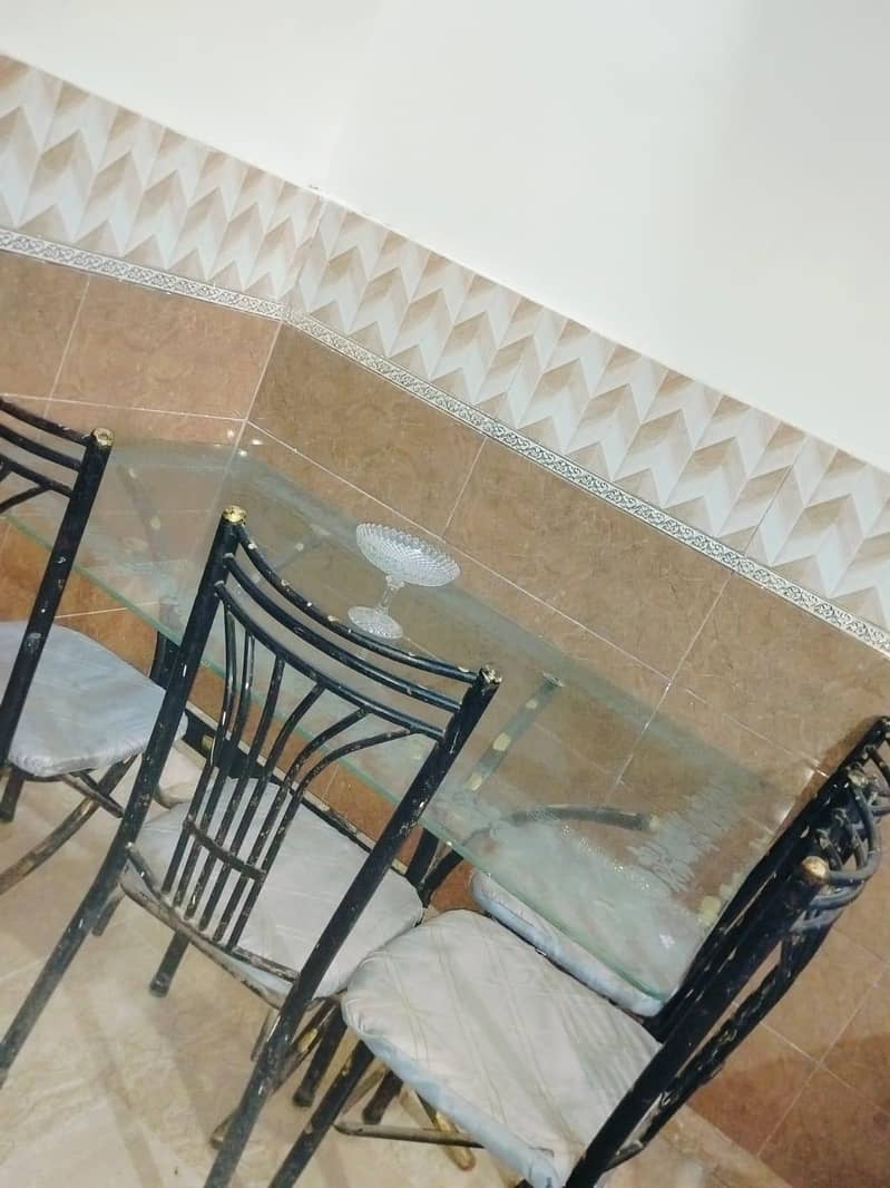 dinning table 0
